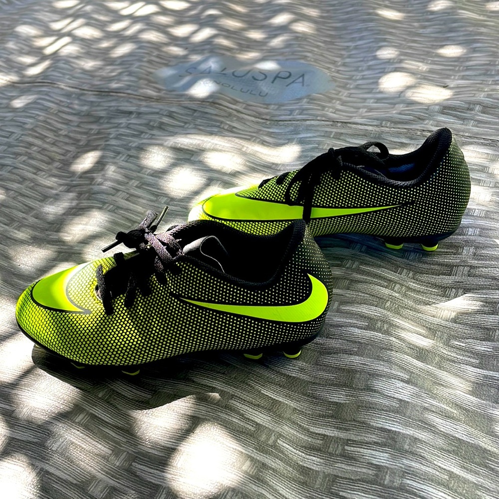 ⚽️Nike youth soccer cleats⚽️